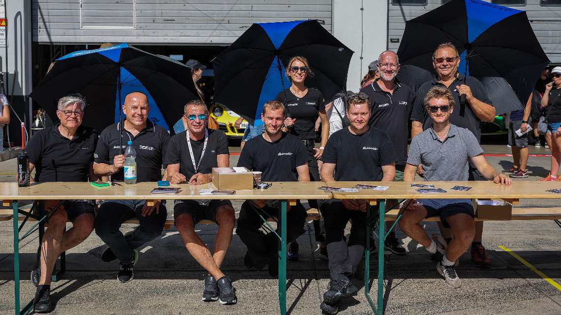 Sieg und Niederlage beim 12h Rennen am Nürburgring